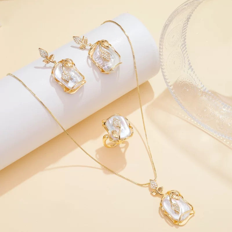 Mother-of-Pearl Rose Bud Jewelry Set