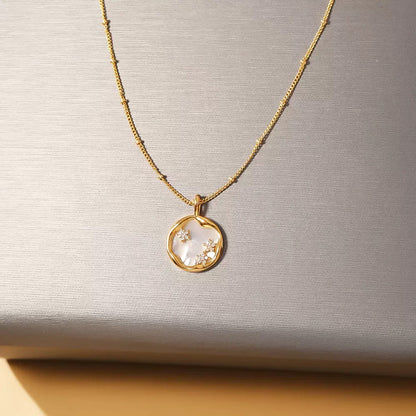 Mother-of-Pearl & Star Cluster Pendant Necklace✨