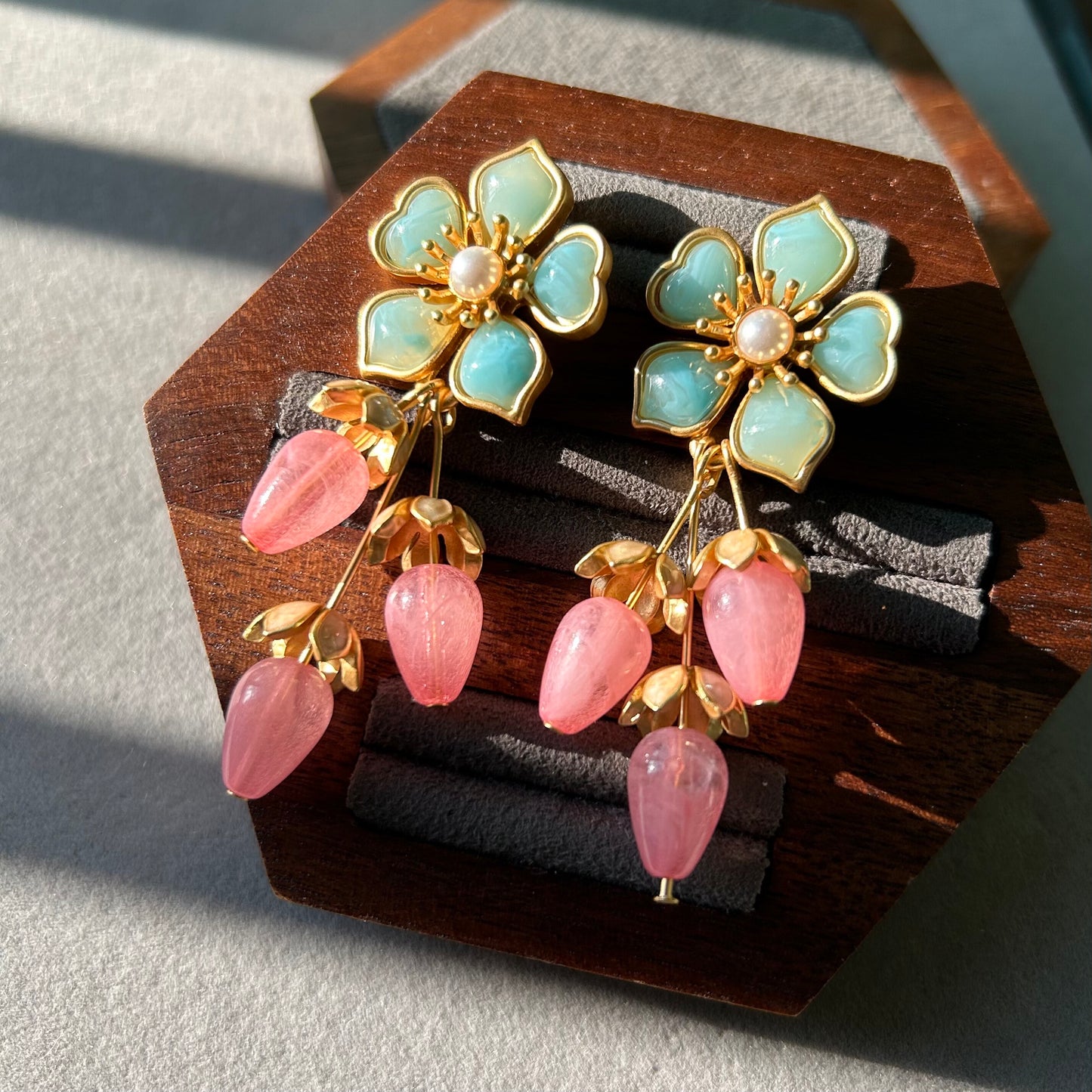 Vintage Amber Stone Flower Long Earrings