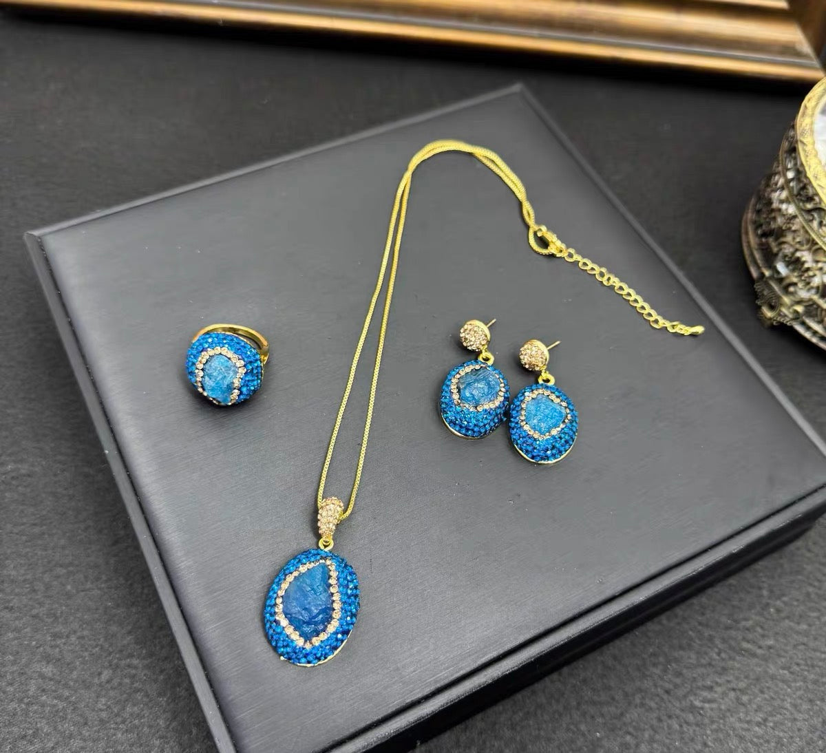 Blue Geode & Pave Crystal Set